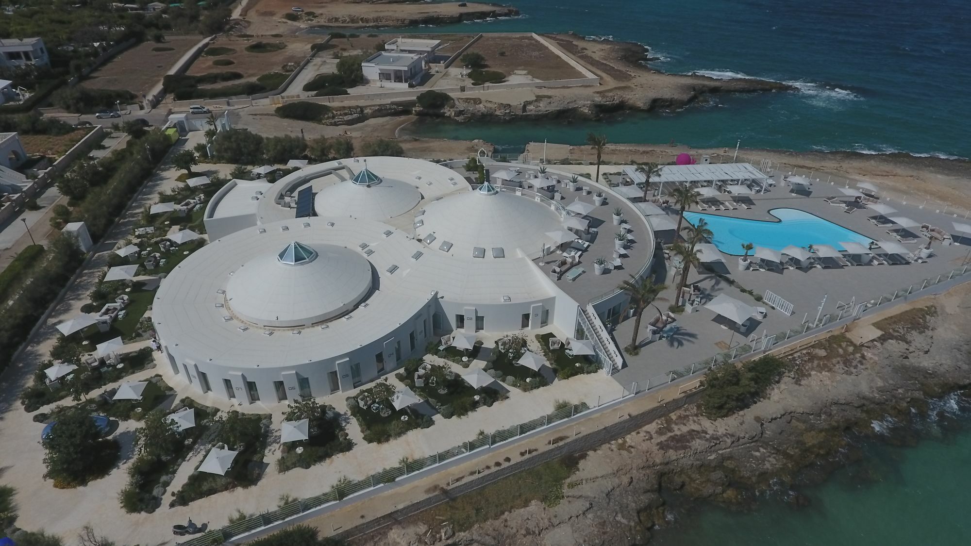 Sole In Me Resort By Altoborgo Ostuni Bagian luar foto